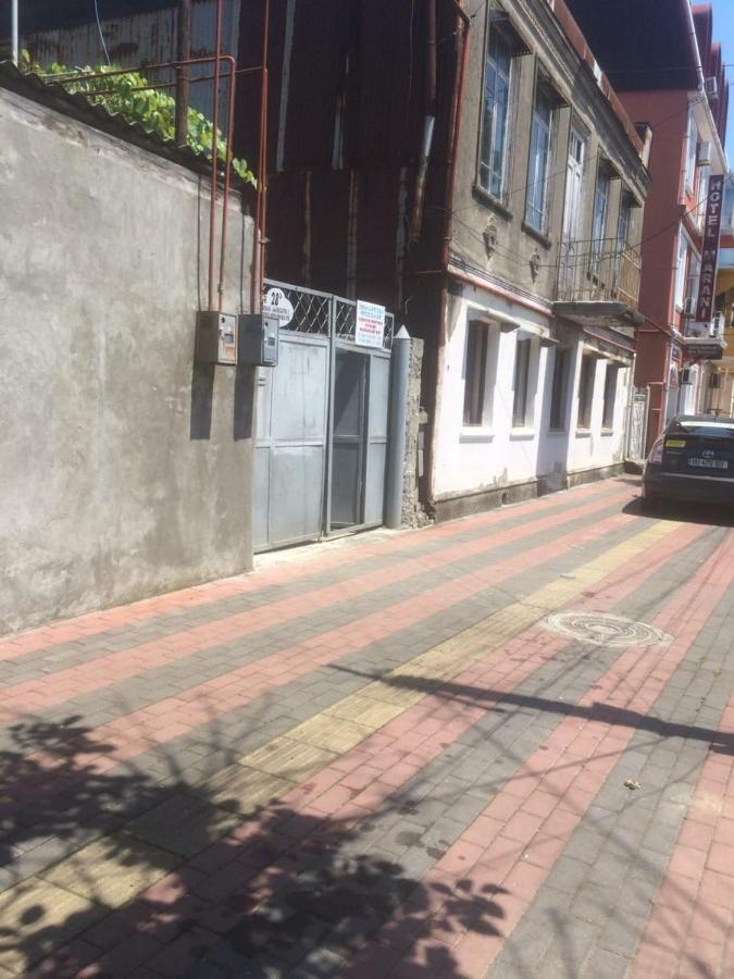 Batumi Guesthouse 28A Eksteriør bilde