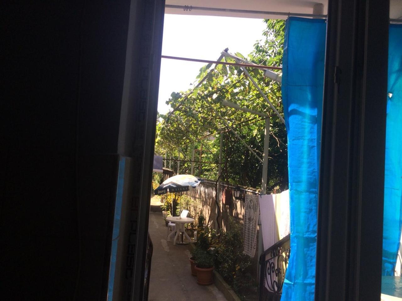 Batumi Guesthouse 28A Eksteriør bilde