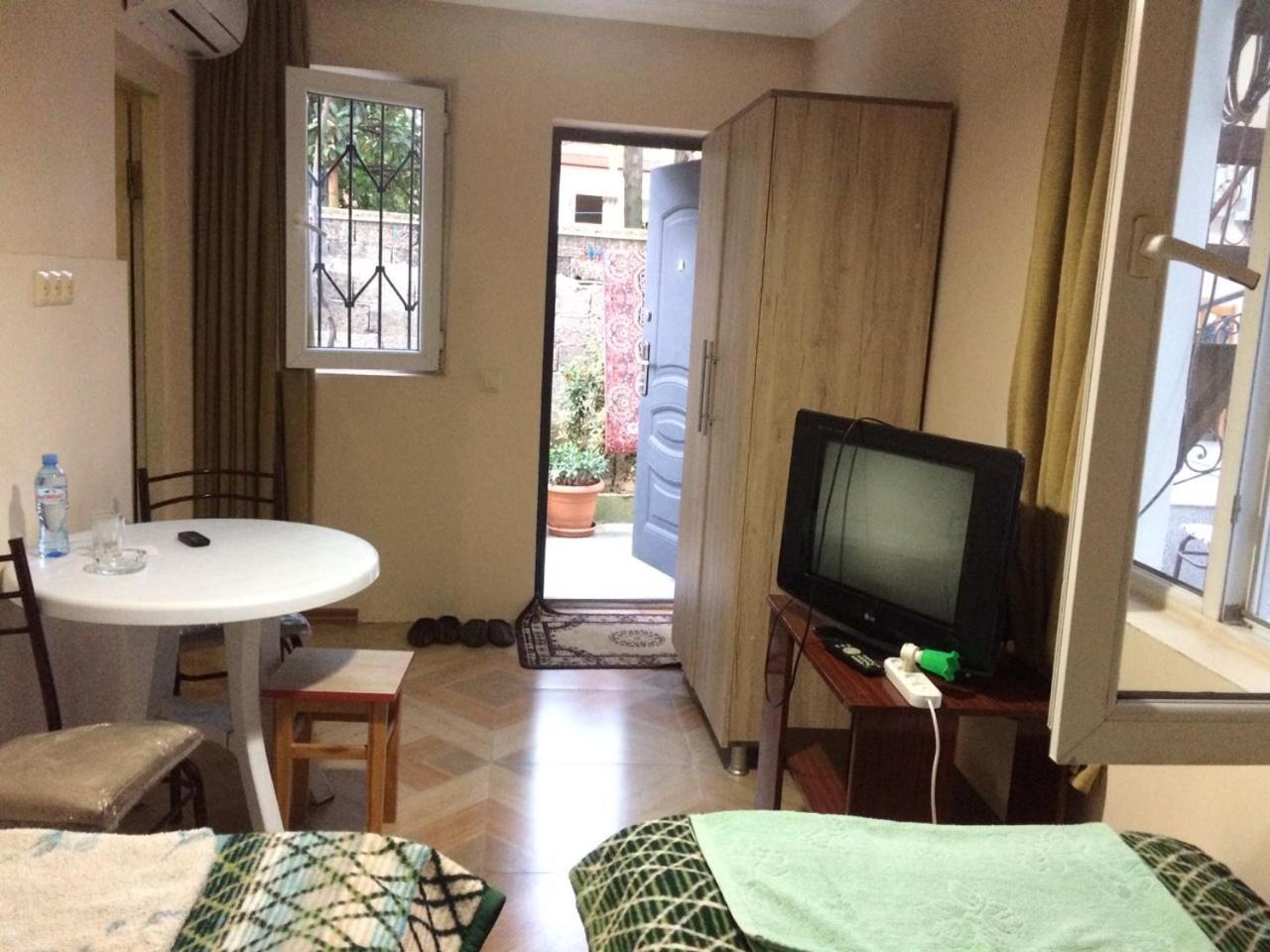 Batumi Guesthouse 28A Eksteriør bilde