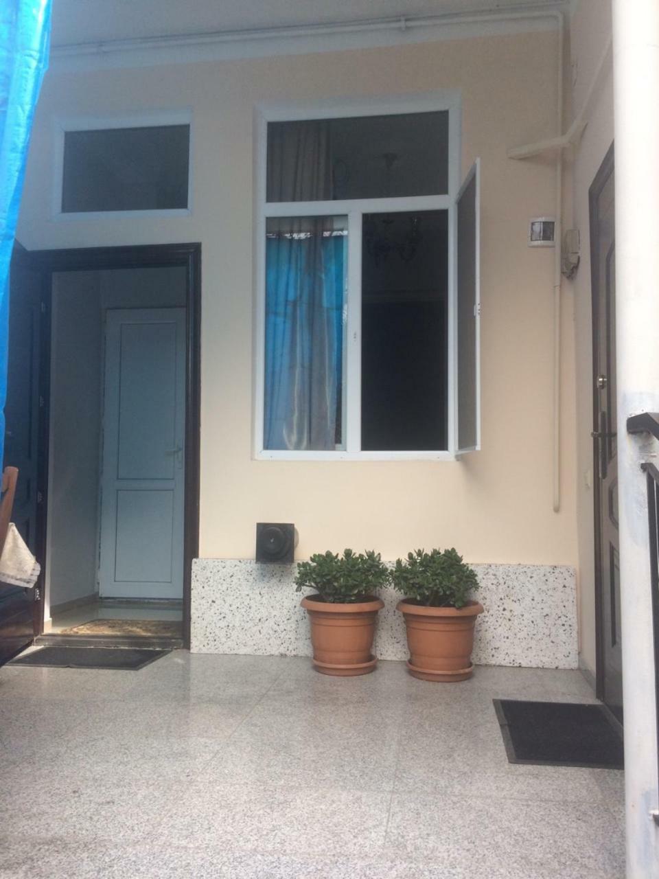 Batumi Guesthouse 28A Eksteriør bilde