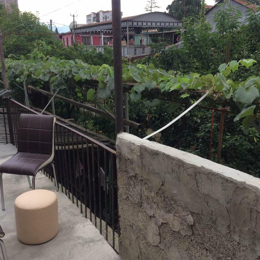 Batumi Guesthouse 28A Eksteriør bilde